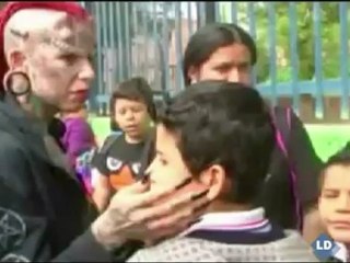 Una mujer vampiro defiende llevar una vida normal