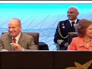 Doña Sofía riñe al Rey Don Juan Carlos para que sea más breve