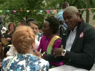 Carl Lewis: "les records sont empruntés, les médailles gagnées"