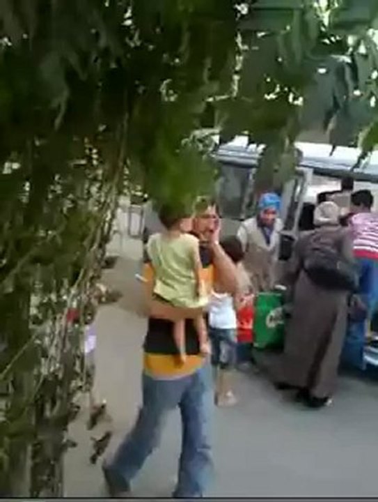 Syria فري برس حلب بستان القصر  نزوح الاهالي بسبب القصف  28 7 2012 ج2 Aleppo