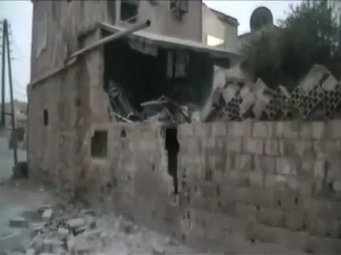 Syria فري برس درعا داعل اثار القصف على المدينة 26 7 2012 ج2 Daraa