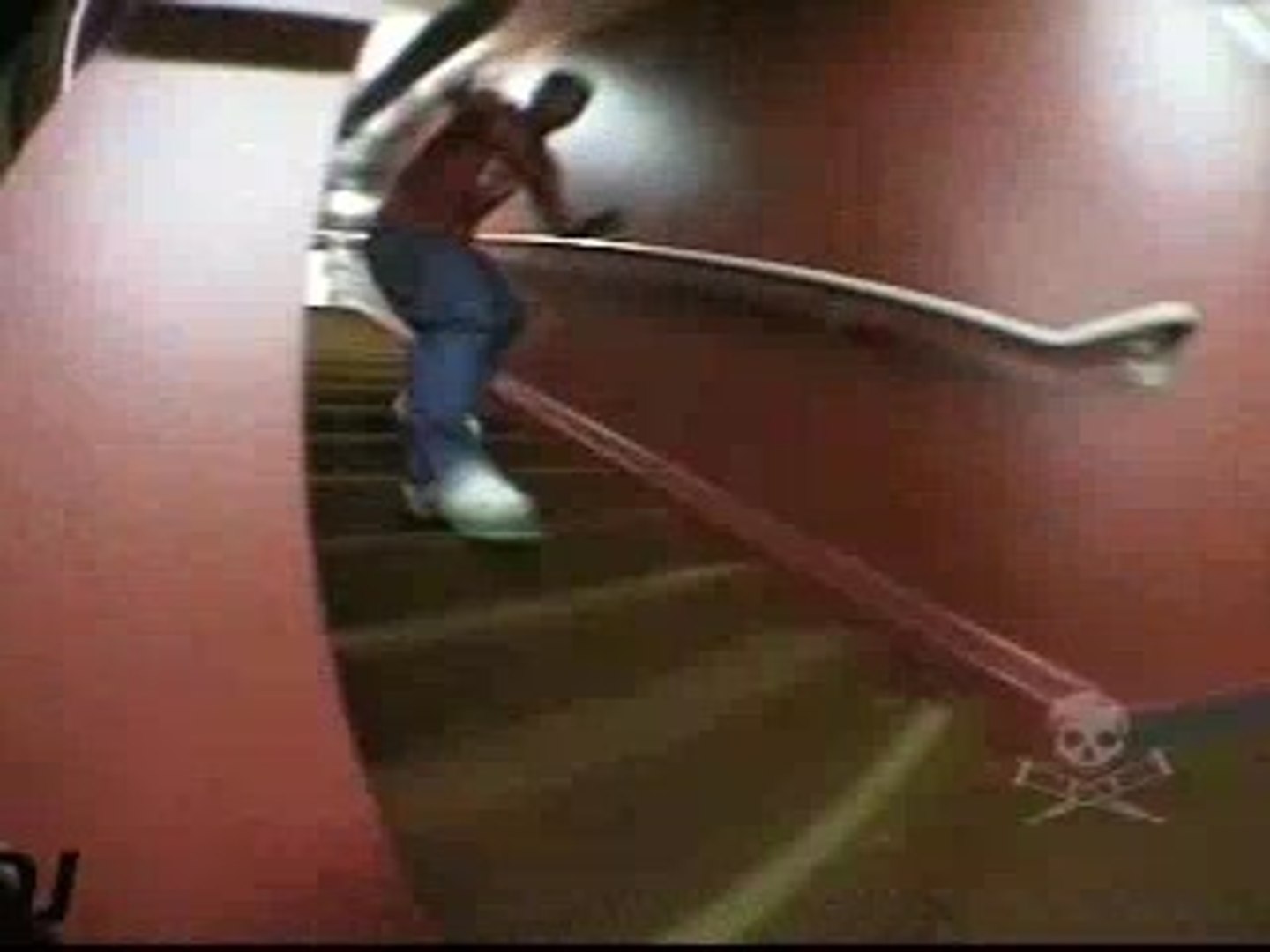 Jackass - Carpet Skating. - Vidéo Dailymotion