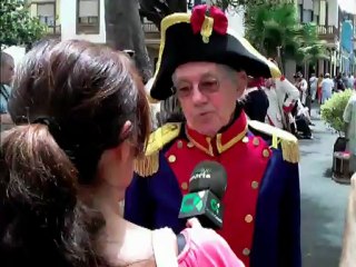 Caminando y Desfilando por la Laguna