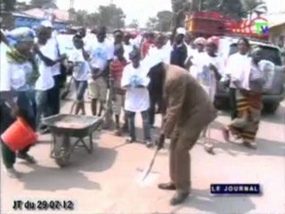 Le candidat du PRL à Makélékélé  3 lance une opération de salubrité à Diata