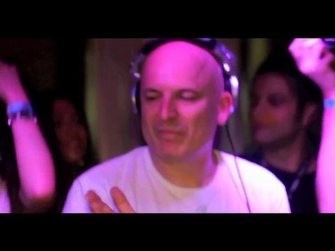 Stefano Noferini - You Make Me Feel (Official Music Video)