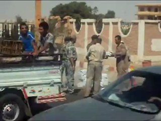 الجيش يوزع نصف مليون كرتونة رمضان على المواطنيين