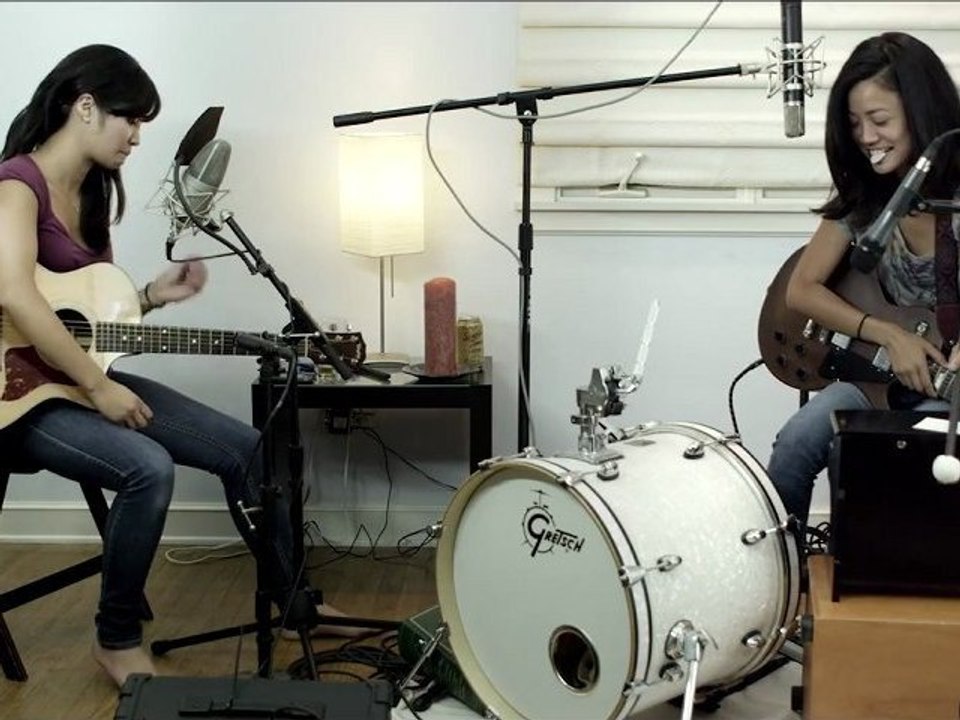 Kawehi and Alfa - Mashup "Bruno Mars Grenade" - "Britney Spears Toxic"