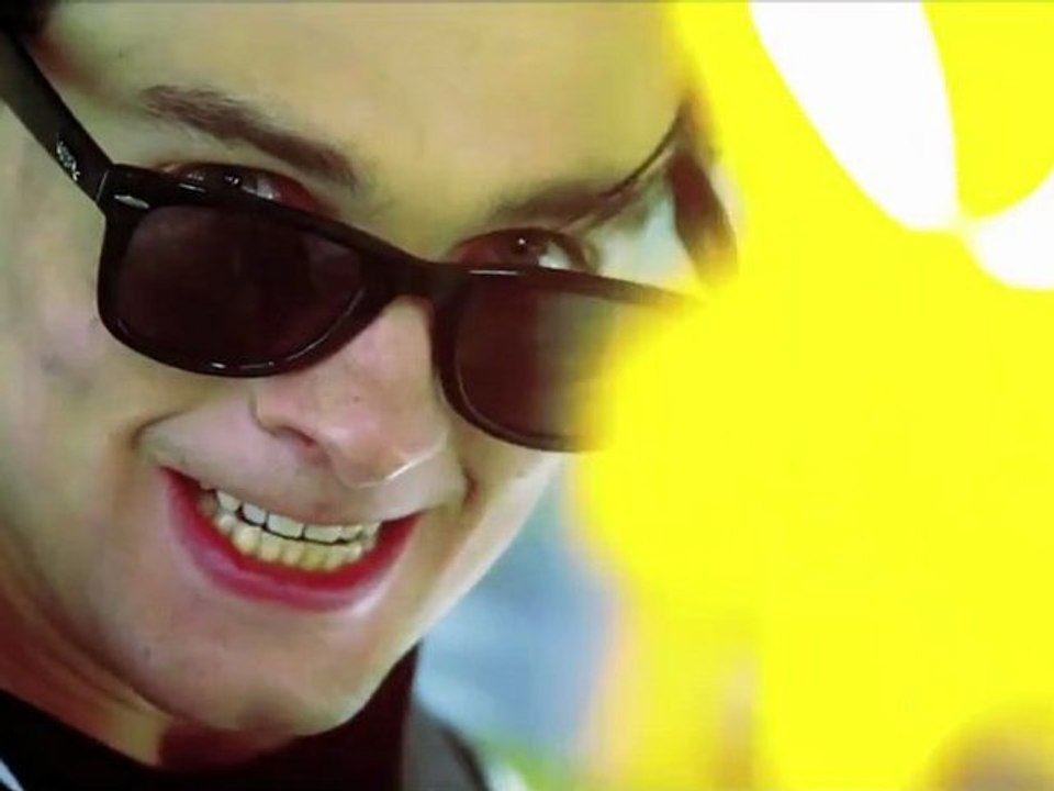 Hobo With A Shotgun (2011) - Unrated Trailer [HD]