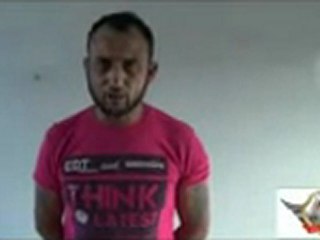 Syria فري برس حلب  شبيح بقبضة لواء التوحيد  29 7 2012 Aleppo