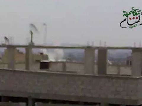 Syria فري برس ريف دمشق معضمية الشام الدخان المتصاعد جراء القصف الذي استهدف المنازل مع تحليق مروحي في سماء المدينة 28 07 2012 Damascus