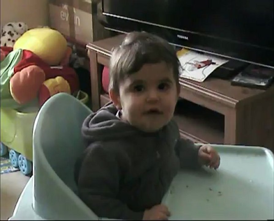 Danse et chante avec maman