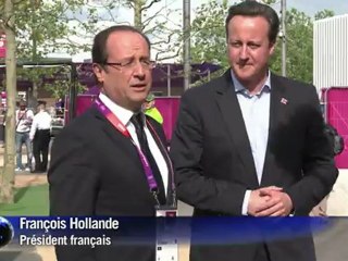 JO-2012: François Hollande accueilli par David Cameron