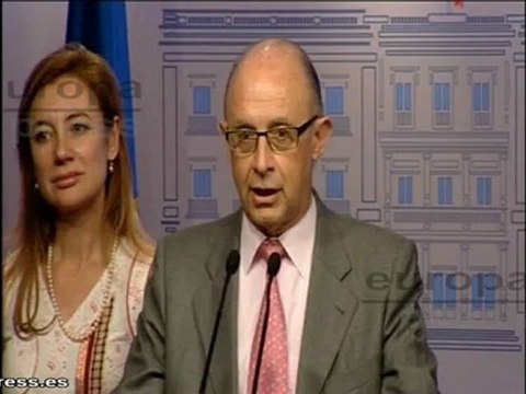 Montoro afirma que los ayuntamientos se han comprometido con el equilibrio presupuestario