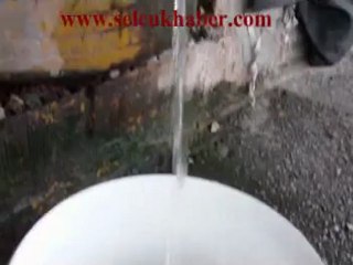 selçuk suyundan çamur akıyor
