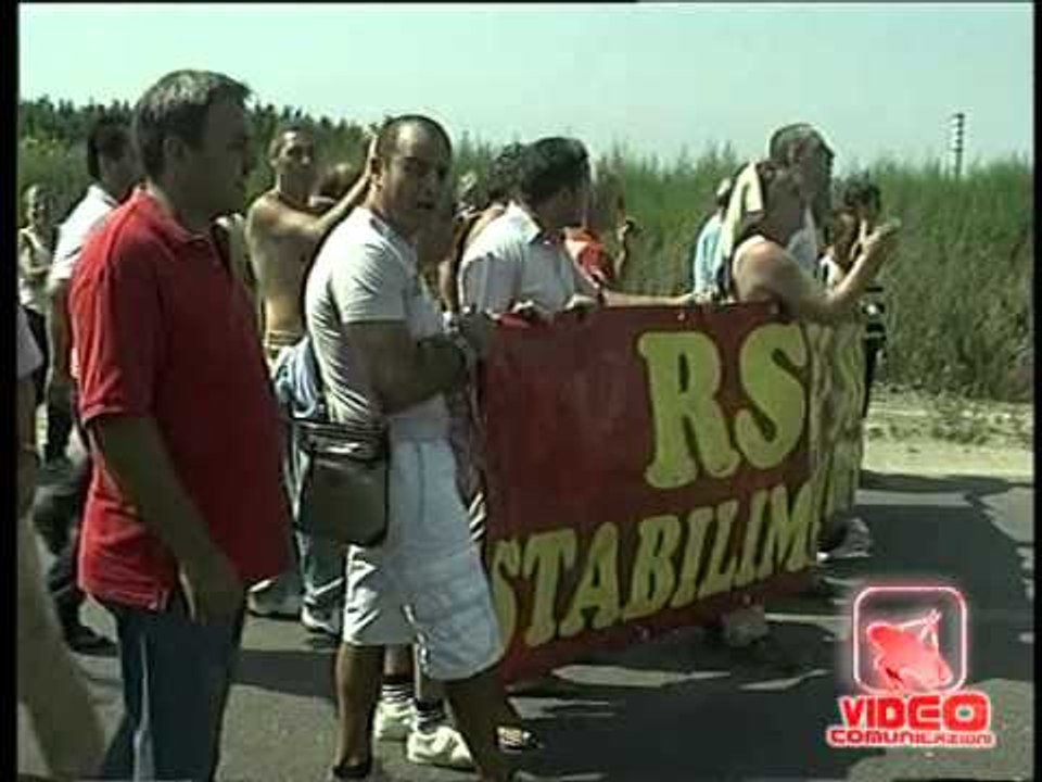 Acerra (NA) - Sentenza Montefibre, 88 ammalati di tumore, condanna solo per una morte (28.07.12)