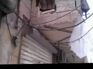 Syria فري برس حلب السكري أثار قصف الطيران على الحي  29 7 2012 Aleppo