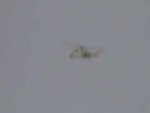 Syria فري برس حلب صلاح الدين المروحية تقصف لحظة اطلاق الصاروخ 30 7 2012 Aleppo