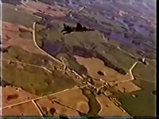 MiG-27 Lociki_посадка и взлет с автострады.