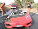 Ever Banega sale ileso del incendio de su Ferrari