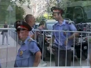 Peter Jackson expands "Hobbit" franchise, Tony Martin dies at 98