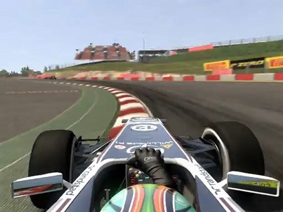 F1 2011 - GP d'Espagne - Kier vs Kovalainen en onboard