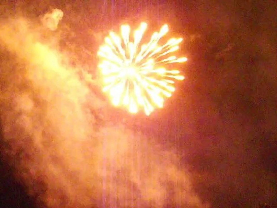 Feu Artifice 2012 Villecomtal sur Arros (Gers)