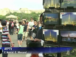 La Tour Eiffel en plein travaux de modernisation