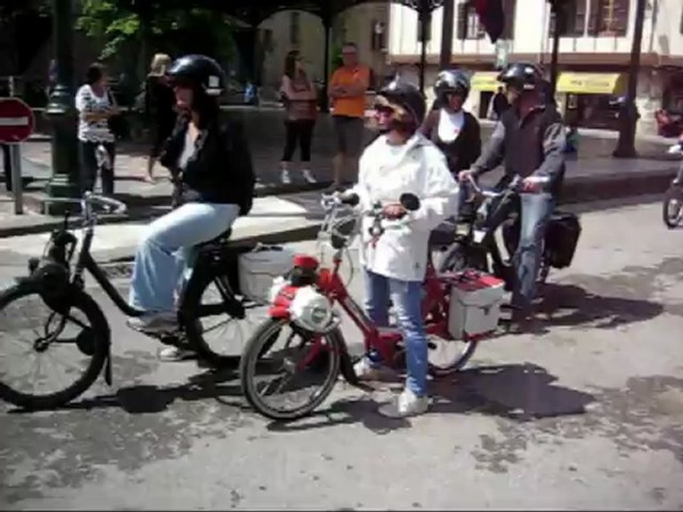 Rassemblement vélo solex