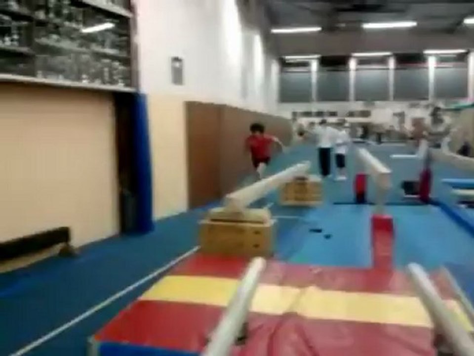 Gym Lozanne Best of 2011-2012 (Part 2) : Parallèles, Anneaux, Saut