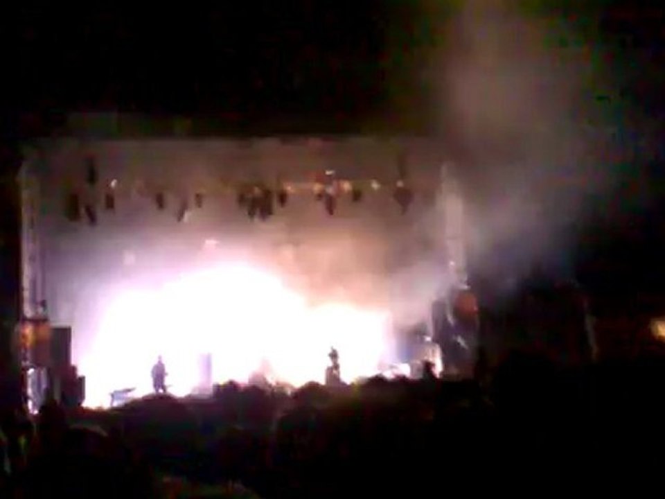 IZIA Live Pont du rock