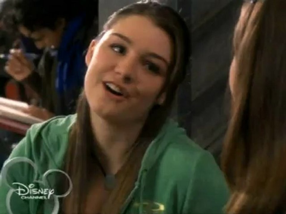 Derek S2 EP1.Une relation suspecte