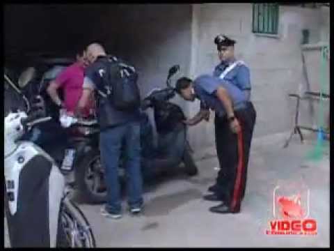 Video Napoli - Operazione anti-droga a Scampia (live 31.07.12)