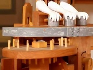 Робот-наперсточник