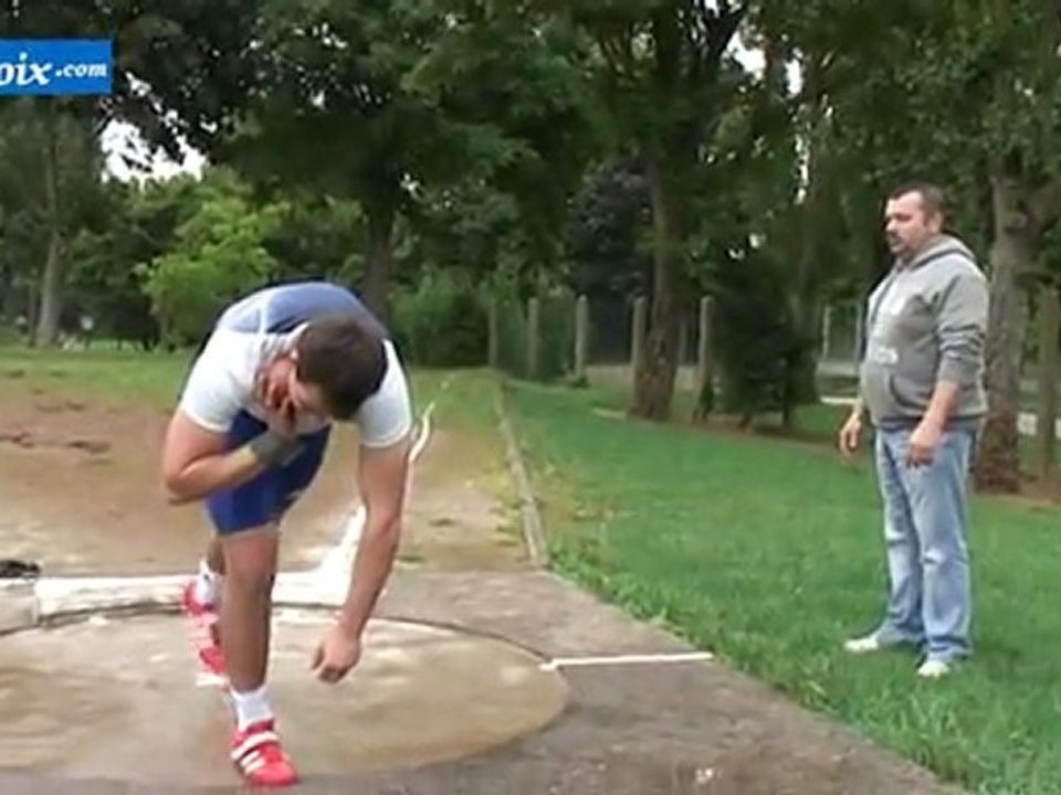 Gestes de l'athlétisme - le lancer du poids