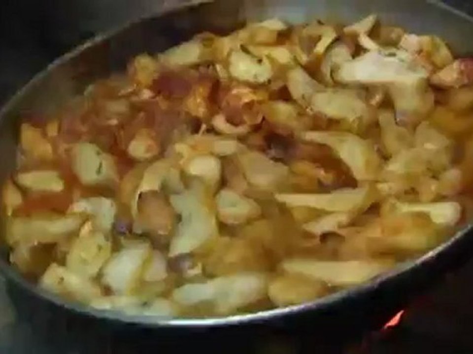 Sopa de ajo, una especialidad madrile?a - euromaxx a la carta | Euromaxx