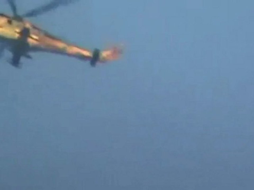 Syria فري برس هااام حمص القديمة تحليق وقصف للطيران على احياء حمص القديمة 1 8 2012 Homs