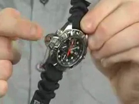 BEST BUY Citizen Men's BJ2000-09E Eco-Drive Aqualand Stainless Steel Black Rubber Dive Watch