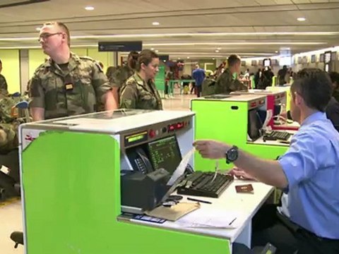 France sends military medics to help Syria refugees