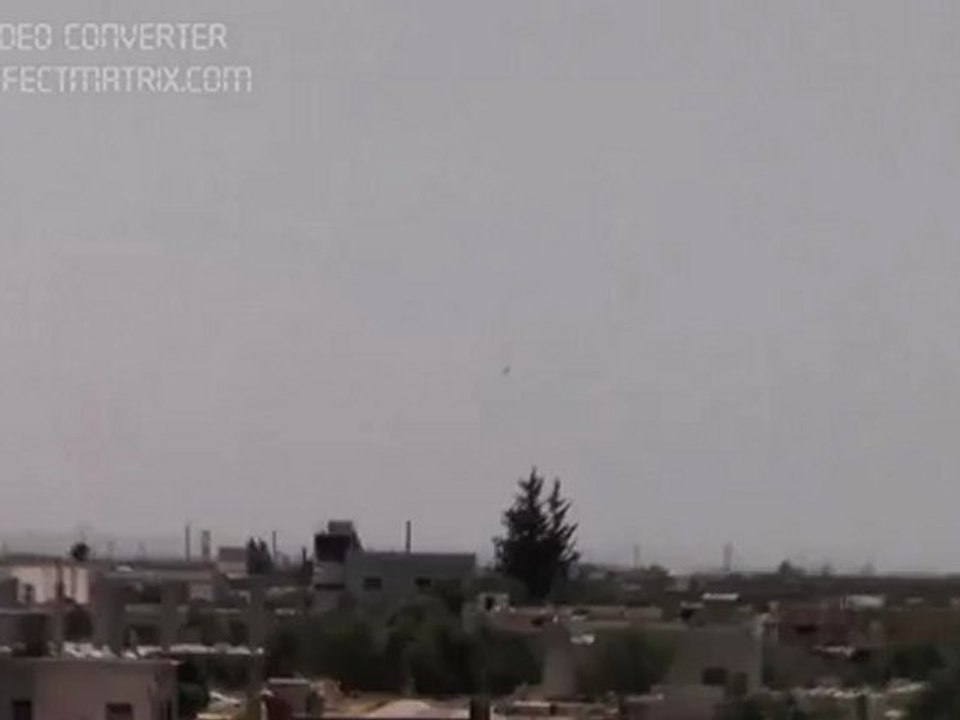 Syria فري برس  درعا   عتمان الطيران المروحي يقصف على اطراف البلدة الاربعاء 1 8 2012 Daraa