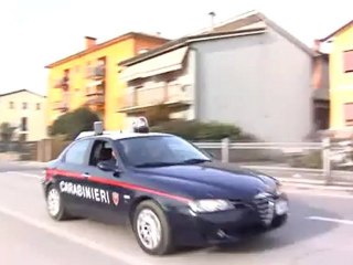 stava per stuprarla salvata dai vicini