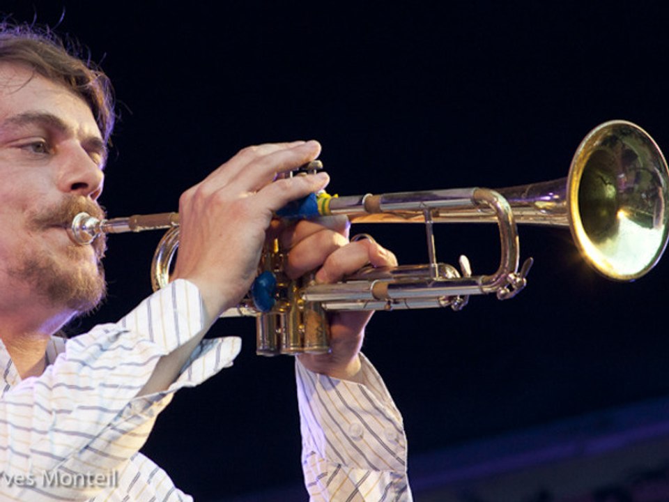 Akalé Wubé & Danyèl Waro "Aux heures d'été"