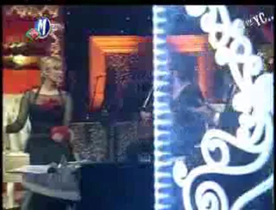 Özlem  özdil      "Seher yeli  nazlı  yare "