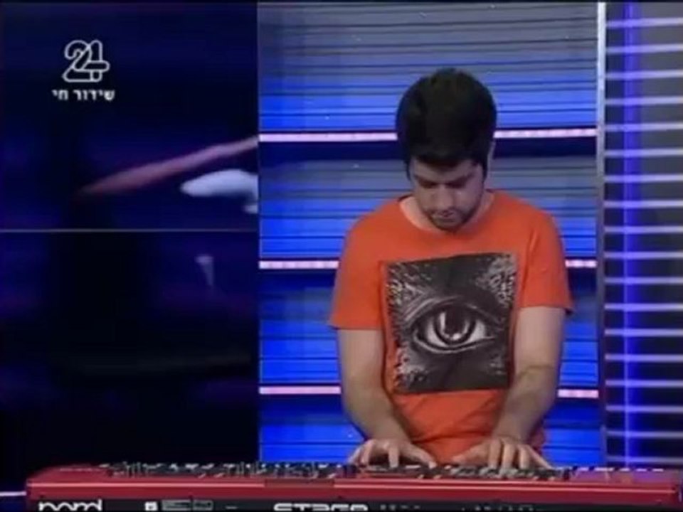 חלק 2 ואחרון עידן יניב מתארח אצל אלירז ועינת 30.7.2012