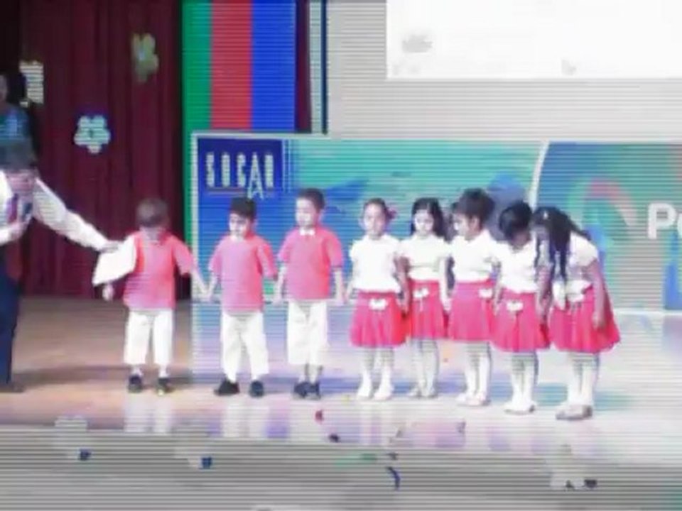 tomurcuklar  5 yaş ay yıldız gösterisi