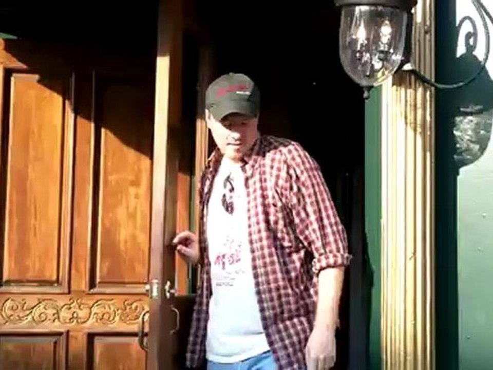 Cleary's Pub In Chelsea - Downtown Chelsea has a nice pub called Cleary's Pub. Nice old building.