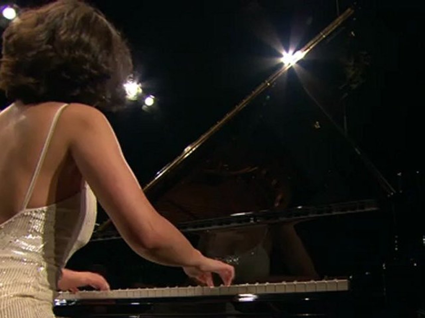 Khatia Buniatishvili - Chopin - Piano Concerto No. 1 - Vidéo Dailymotion