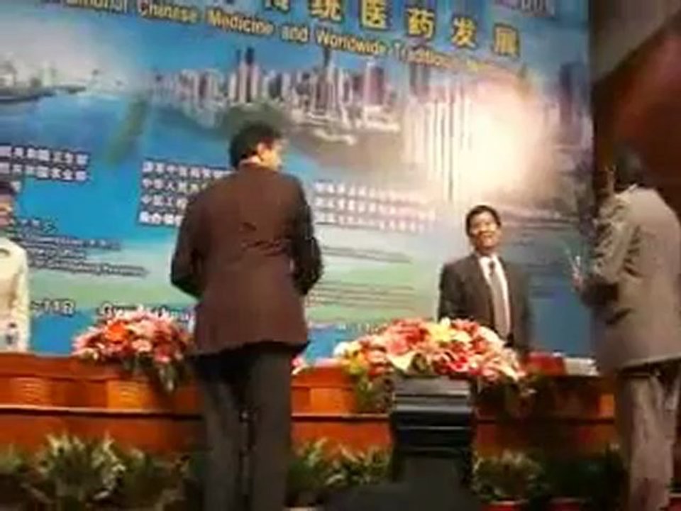 Premio a la Fundacion Europea de MTC por la Contribucion Internacional a la Medicina China