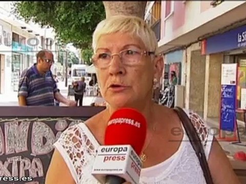 Una plaga de cucarachas voladoras invaden Gavá