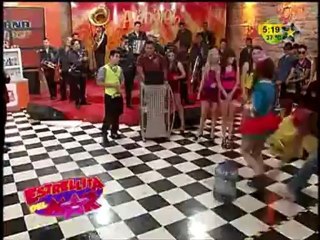 El Hijo del Ninja se resbala en Acábatelo.