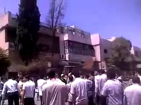 Syria فري برس حماة المحتلة حي الصابونية خروج مظاهرة من مسجد الشهداء3 8 2012 Hama
